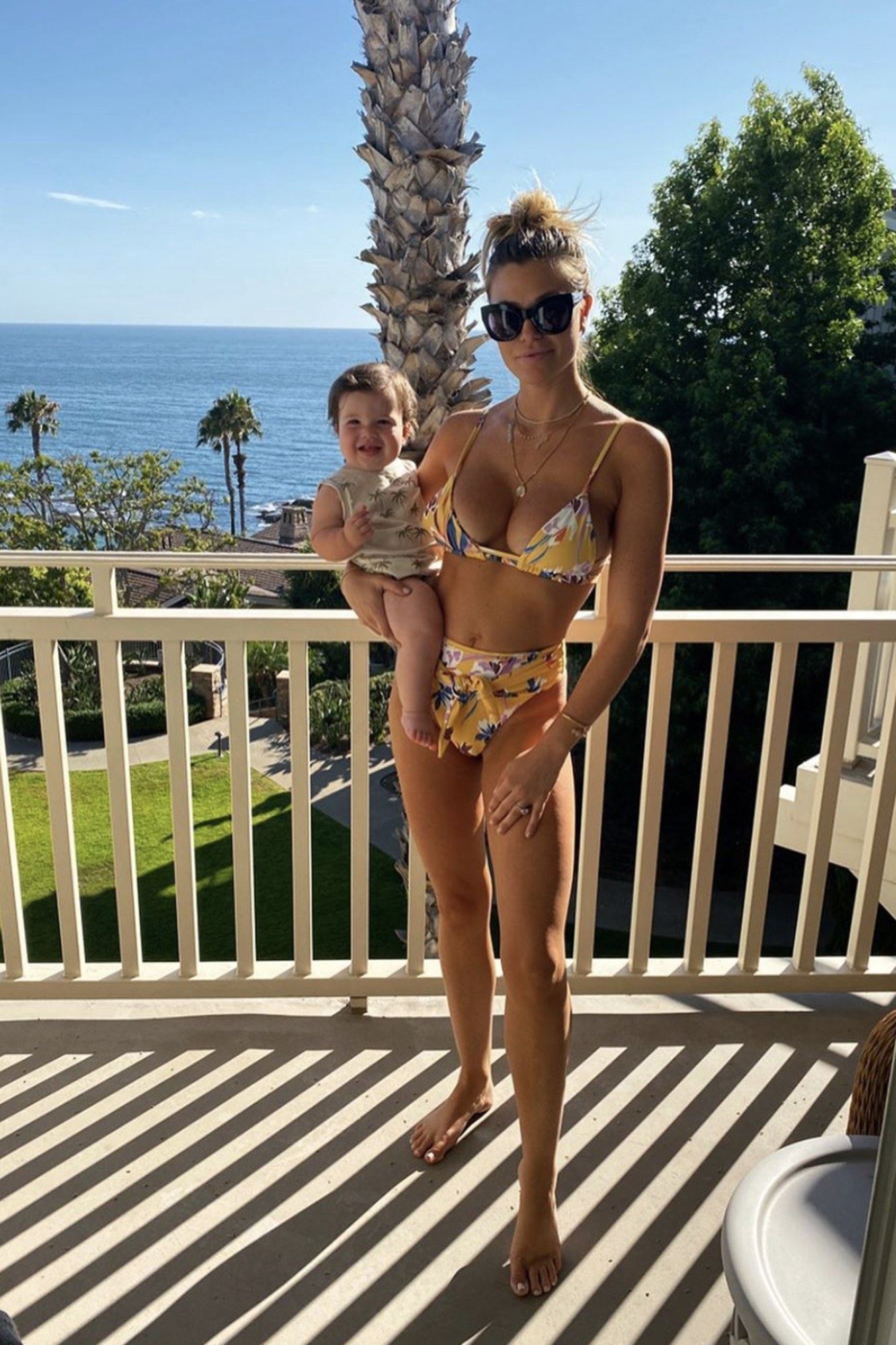 bethany minor add samantha fish nude photo