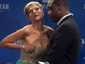arif surahman recommends kristen johnston nude pic