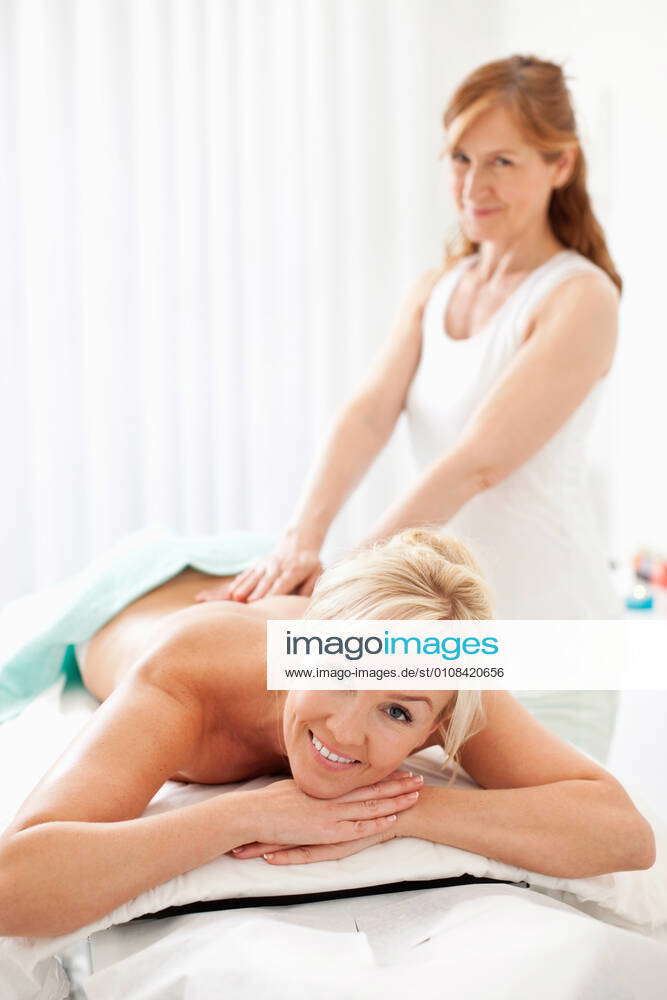 Massage Naked bilder shemale