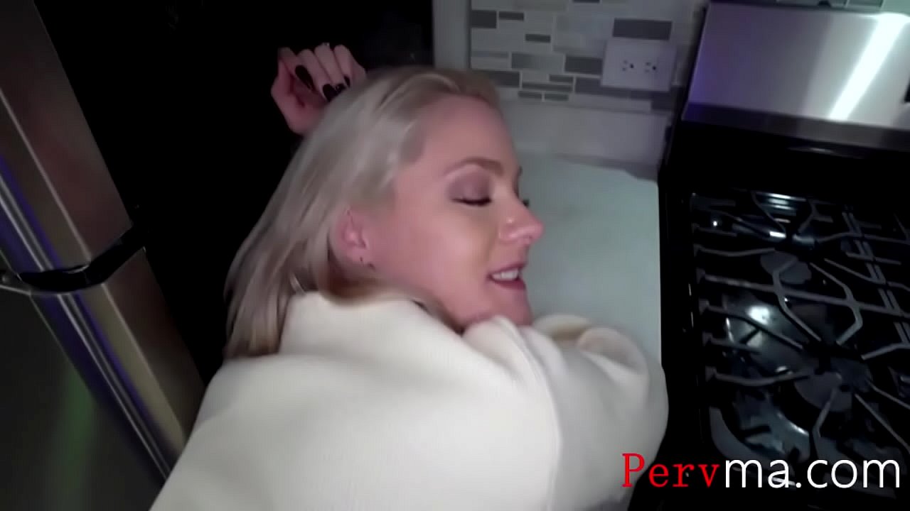 chenia jones recommends Mom Lets Son Porn