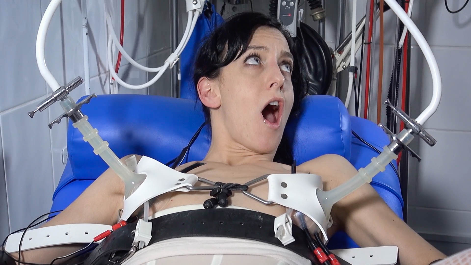 medical torture porn - twinks foreskin joggers porn