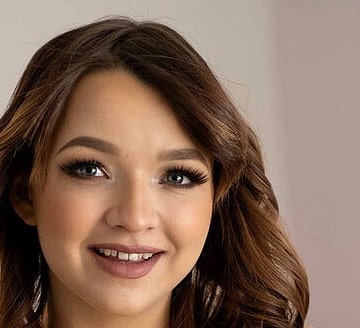 honey hayes reyna delacruz - ai porn bot free wife masterbates for me
