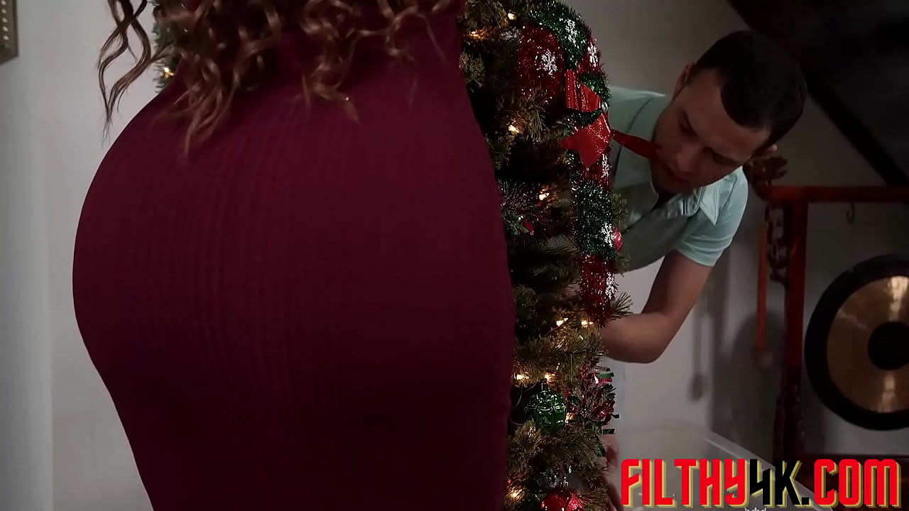 alicia eve recommends richelle ryan christmas pic