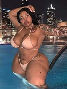 aaliyah matthews recommends huge hips nude pic