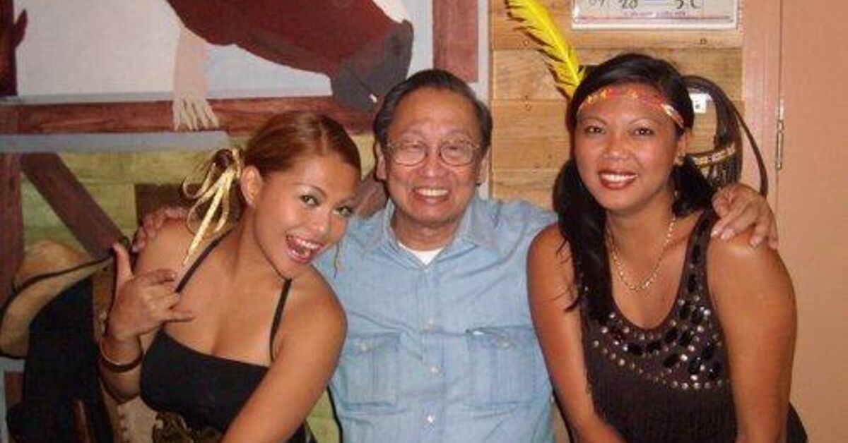 allan judd share chinese threesome photos