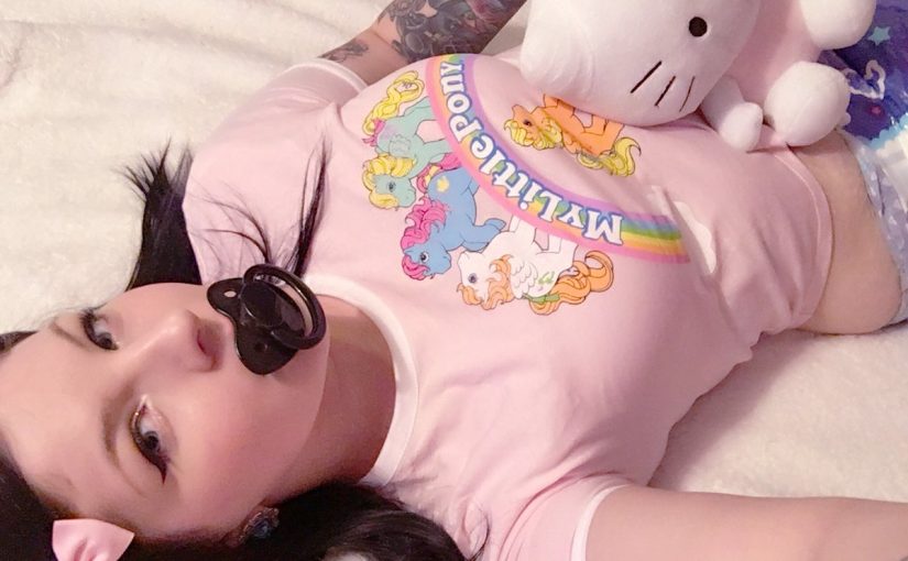 lesbian titty massage