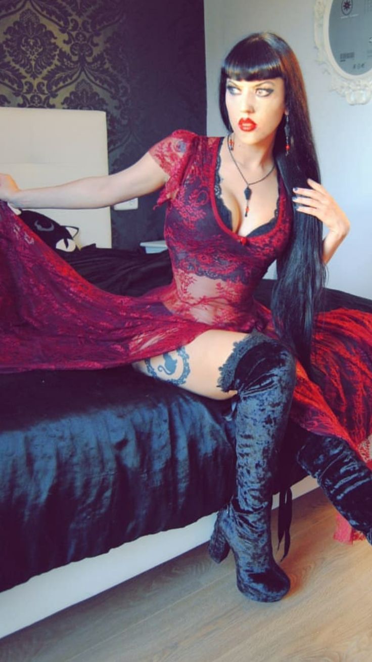 goth vr porn - gina snow shadyspa compilation