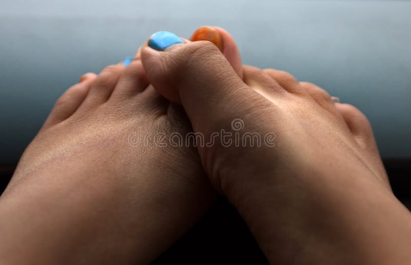 asfandiyar khan recommends Feet Worshiping