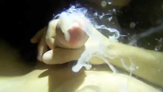 belinda cunningham add photo underwater cumming