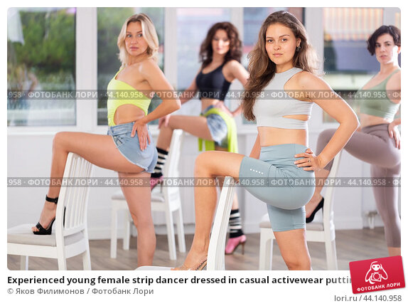 akshat sanghvi add photo strip dance video
