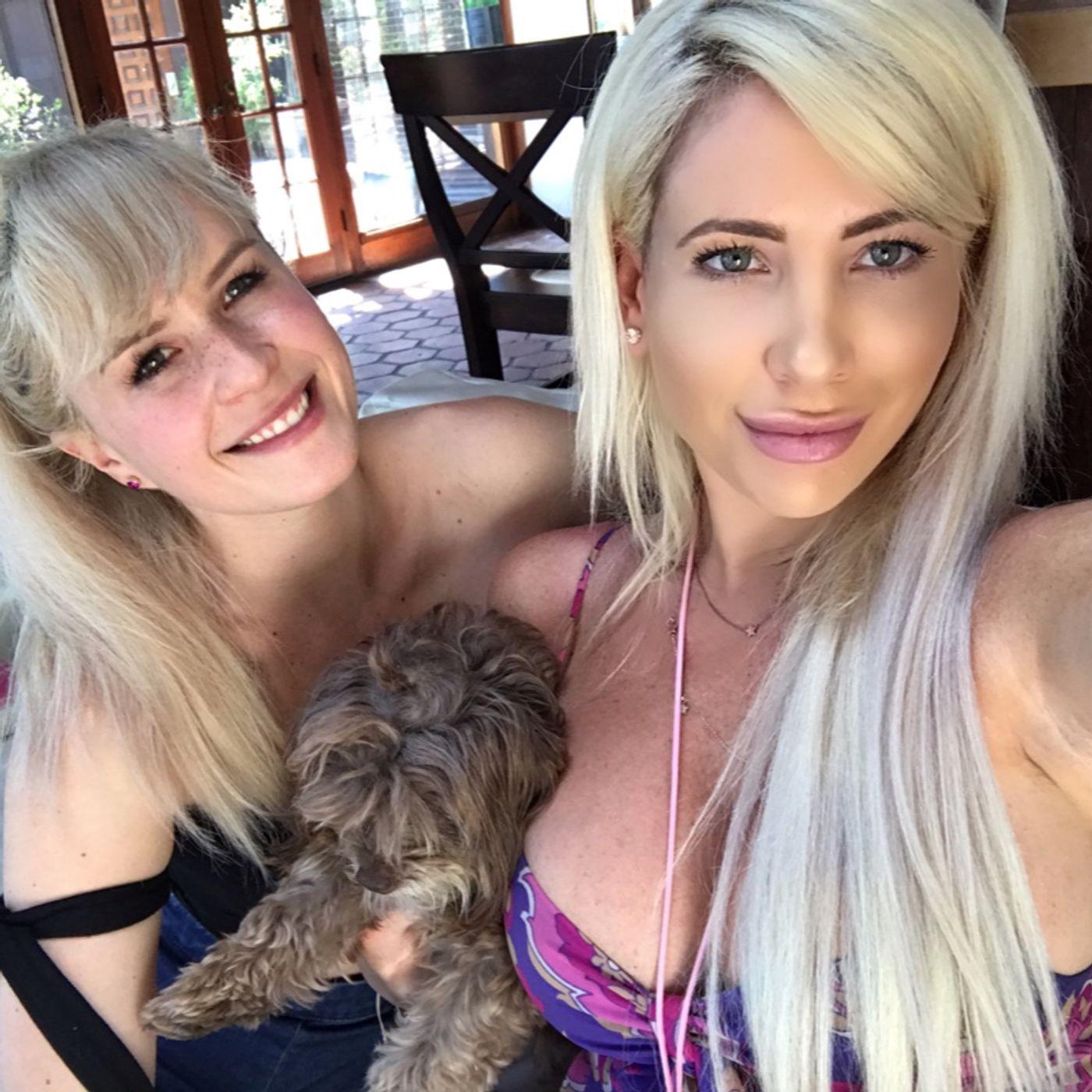 mature maturbation andy lease share latex mistress