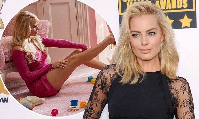 chris madan recommends margot robbie frontal pic