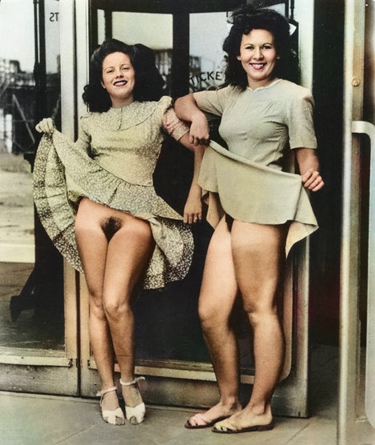 retro upskirt