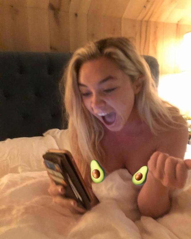 akash christian recommends florence pugh leaked nudes pic