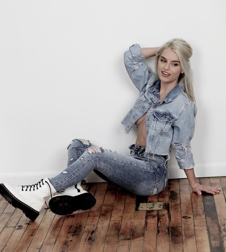 bri lauren nude - ebony valley teens playgirl live cams