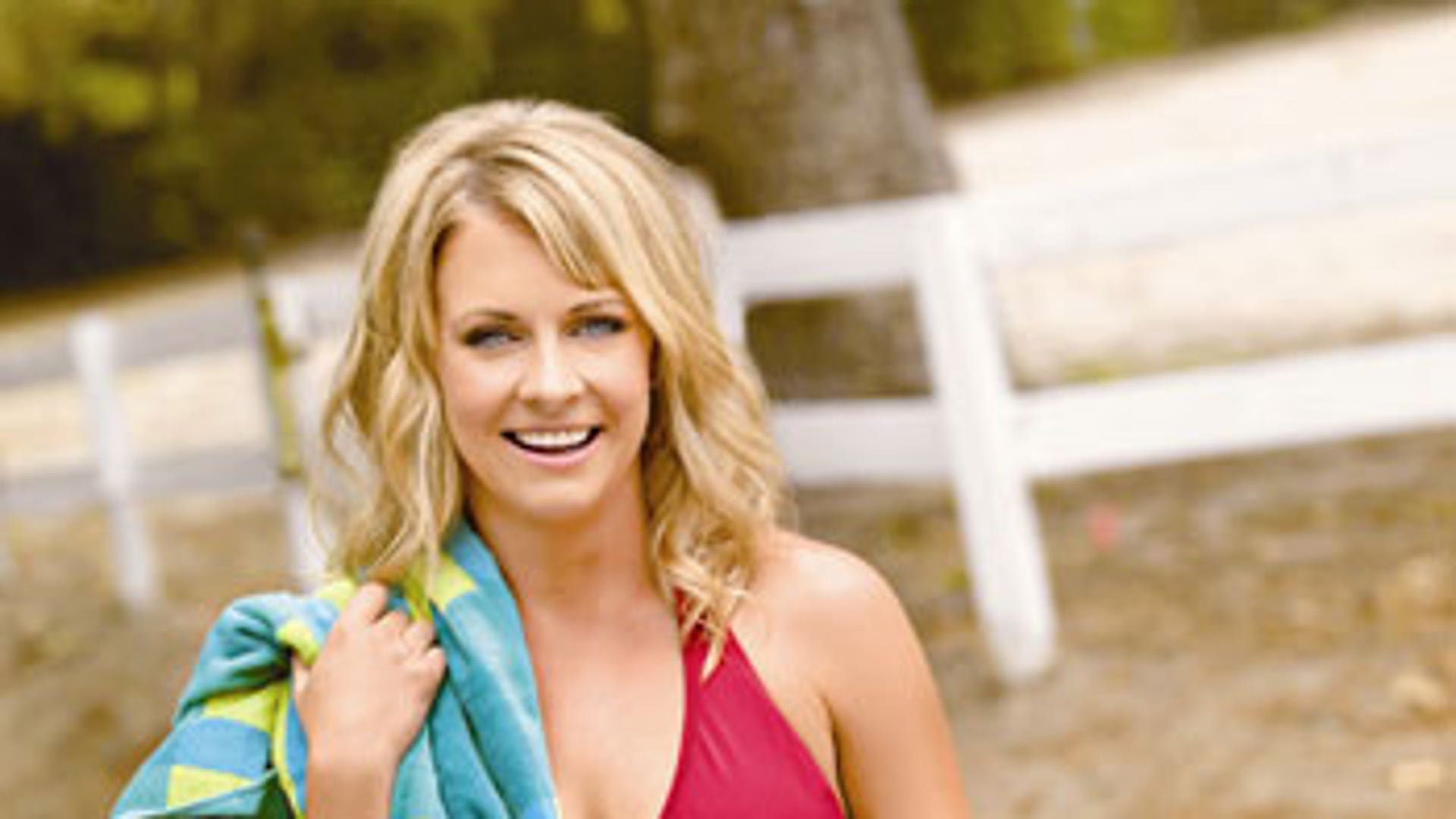 melissa joan hart in bikini
