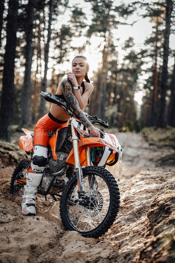 amy errett add dirt bike nude photo