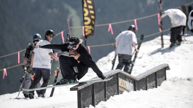 naked orchestra japan becky landin recommends Nude Snowboarding