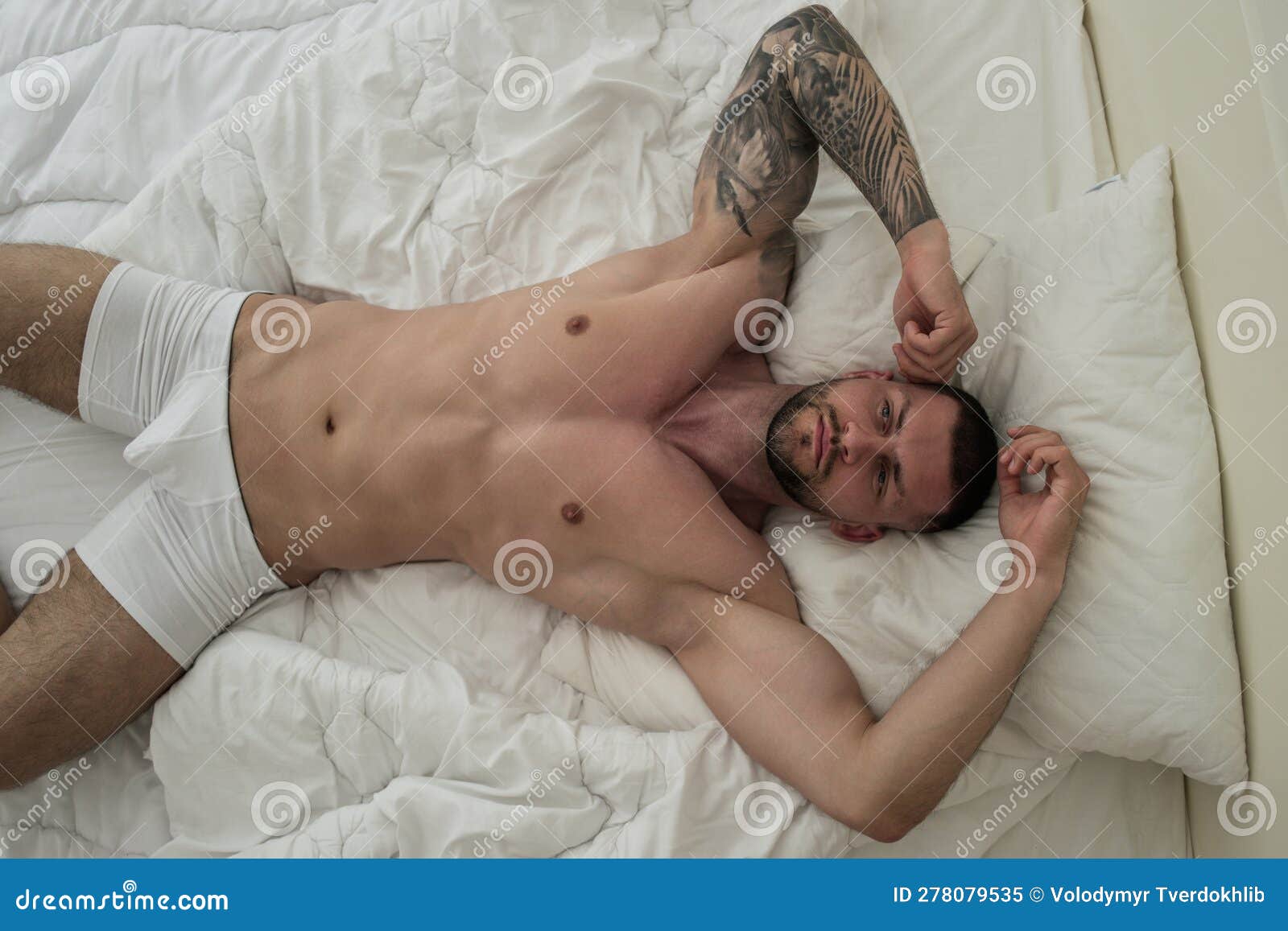 Muscular Nude Guys mcclain feet along longchar recommends Muscular Nude Guys