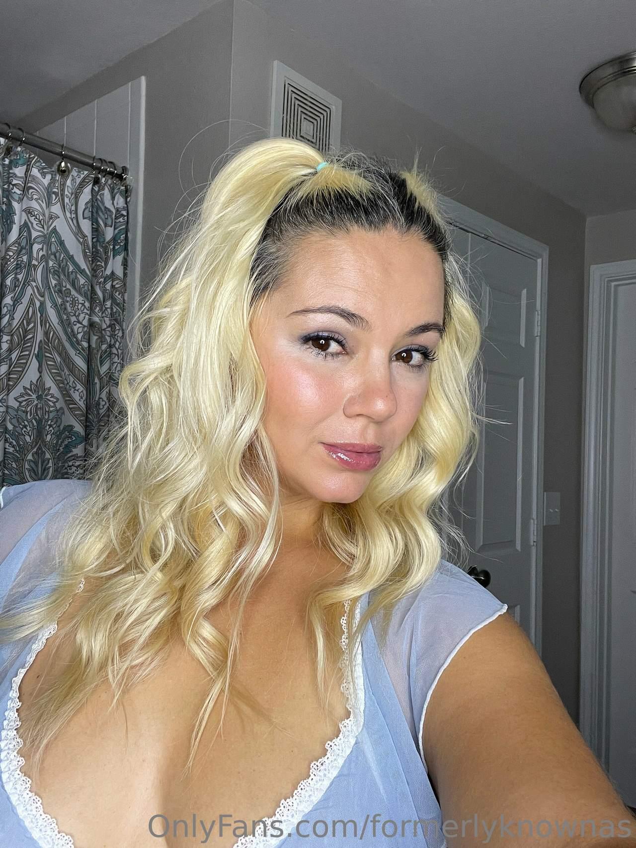 chaz snow recommends Drunk threesome