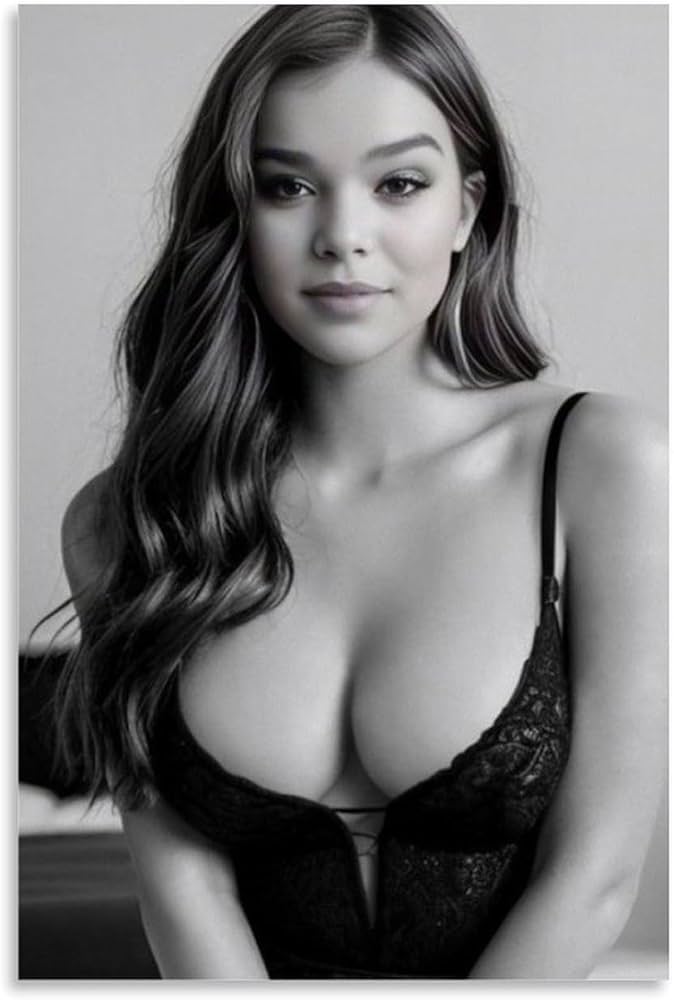 catur widyastuti recommends hailee steinfeld nude photos pic