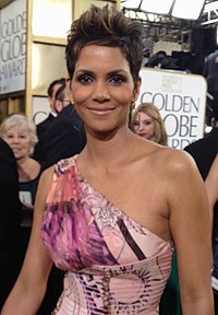 donna wingate recommends halle leaks pic