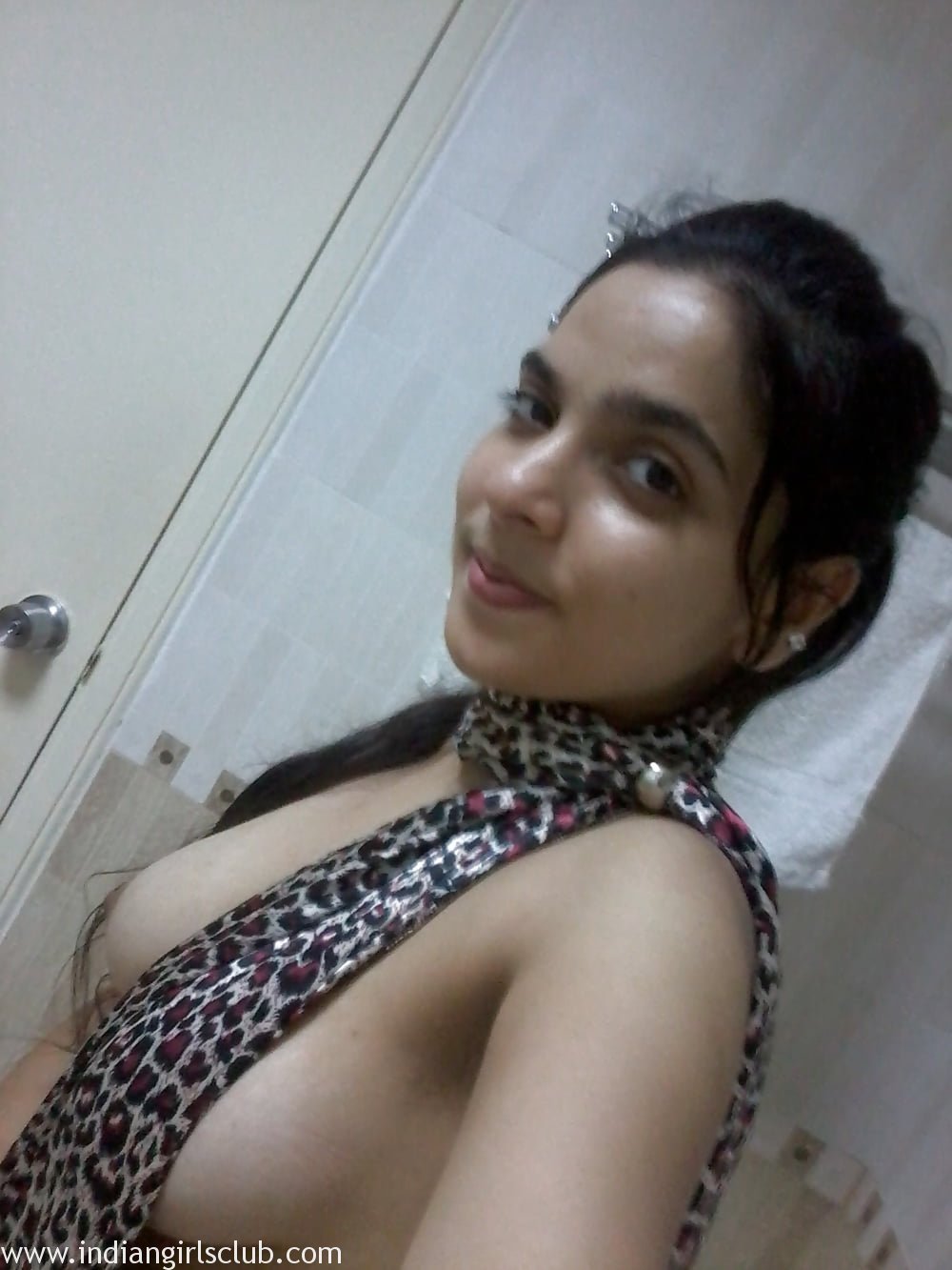 cheryl ann joseph recommends women taking their clothes off pic