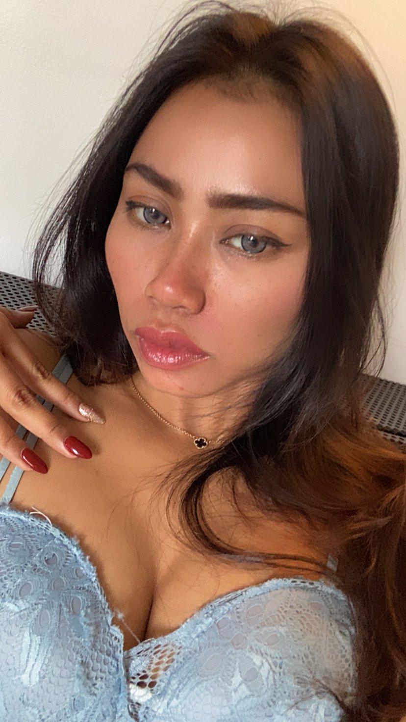 cherwanda jones add indonesian bj photo