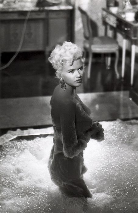 ashu barua add jayne mansfield nue photo