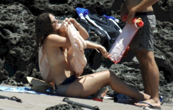 keira knightley nipple