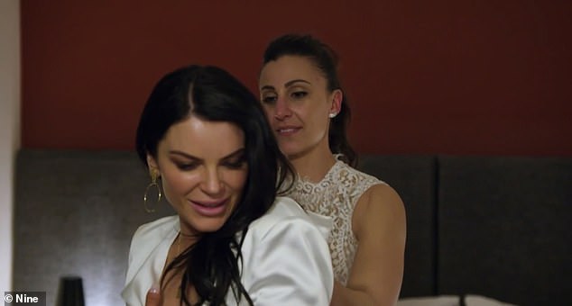 mature erotic seduction - wives love cock perry reeves nude