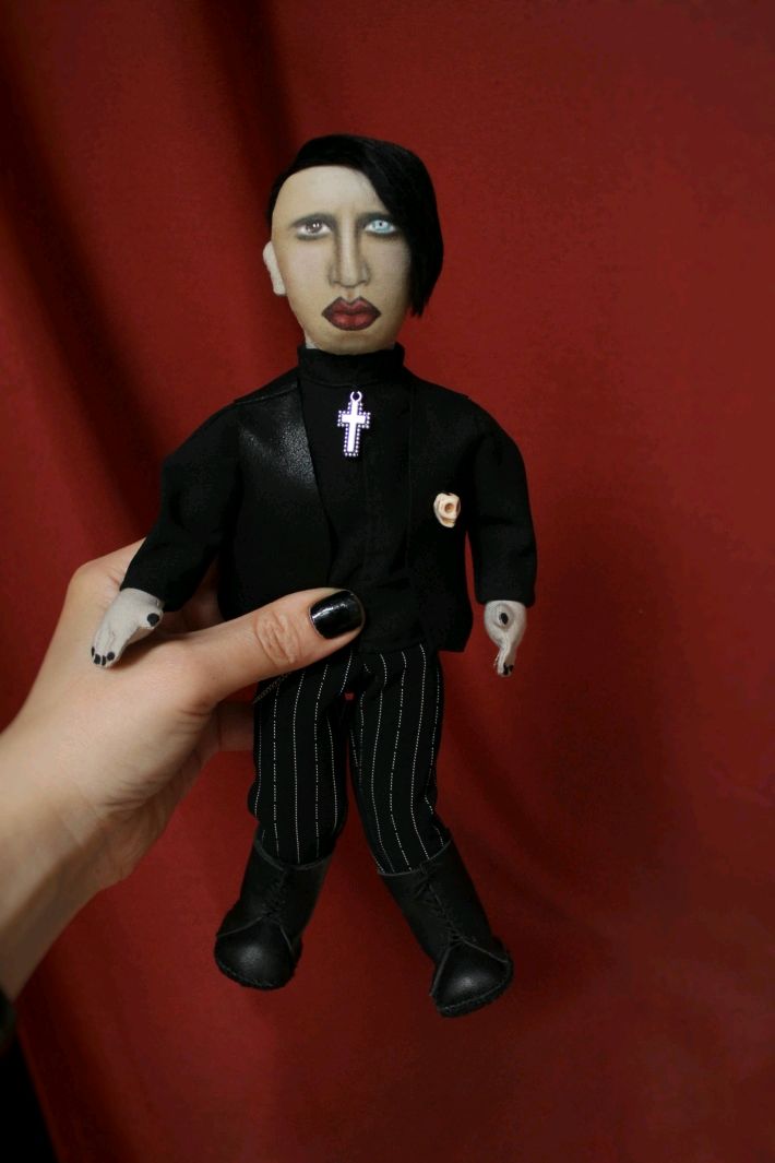 dinuka muthukumarana add photo milka manson