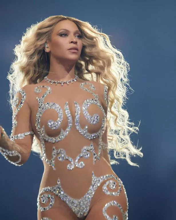 deborah dos santos add naked images of beyonce photo