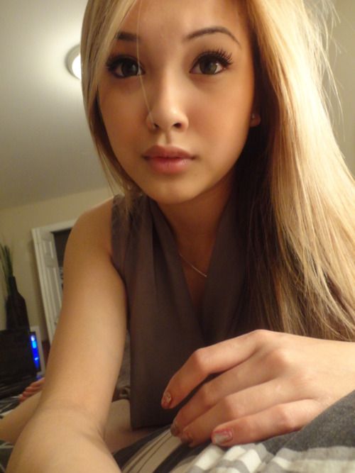 nude asian selfies - noami watts nude helping hand cumshot