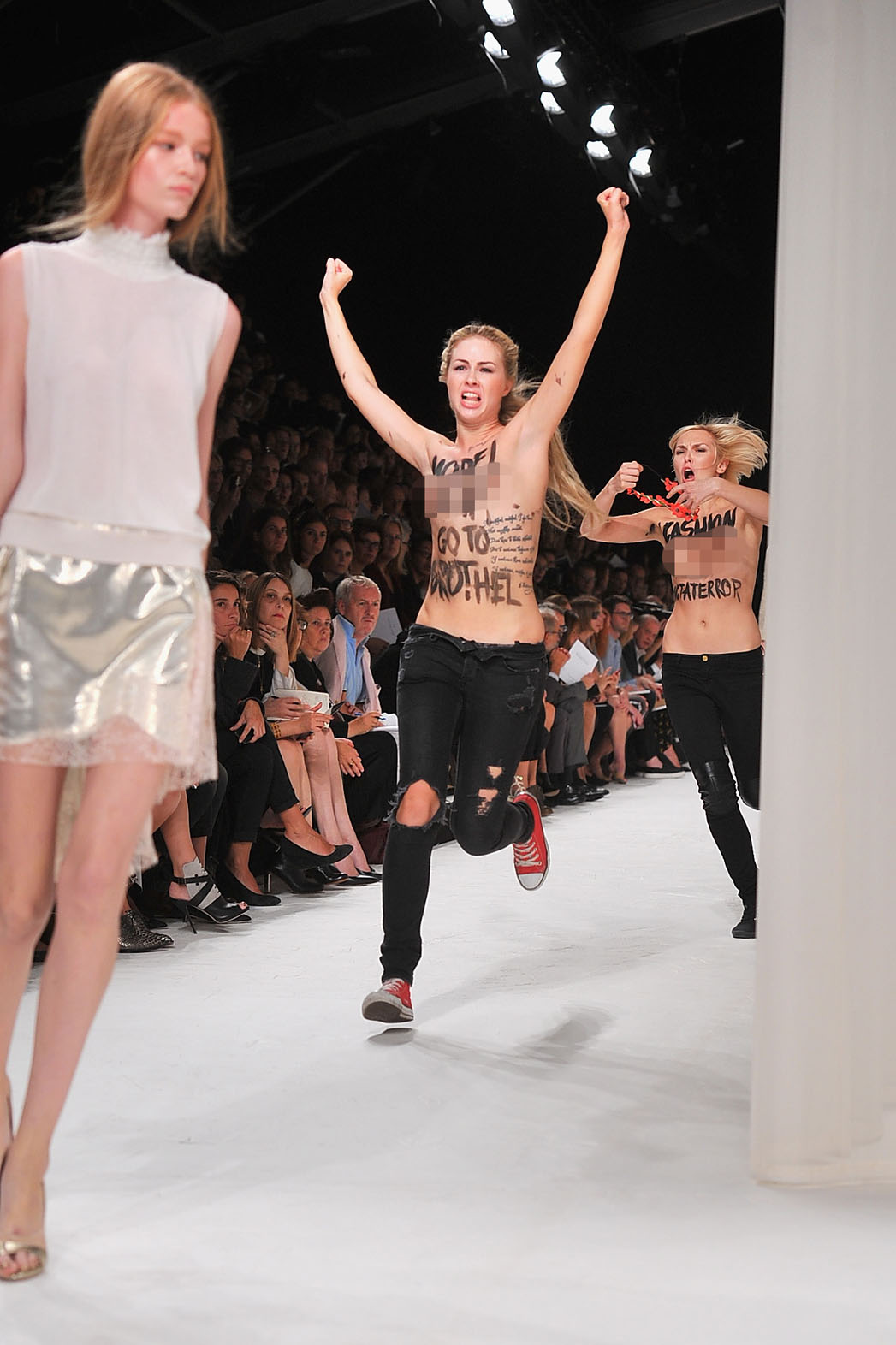 daniel azmi recommends nude runway fashion pic