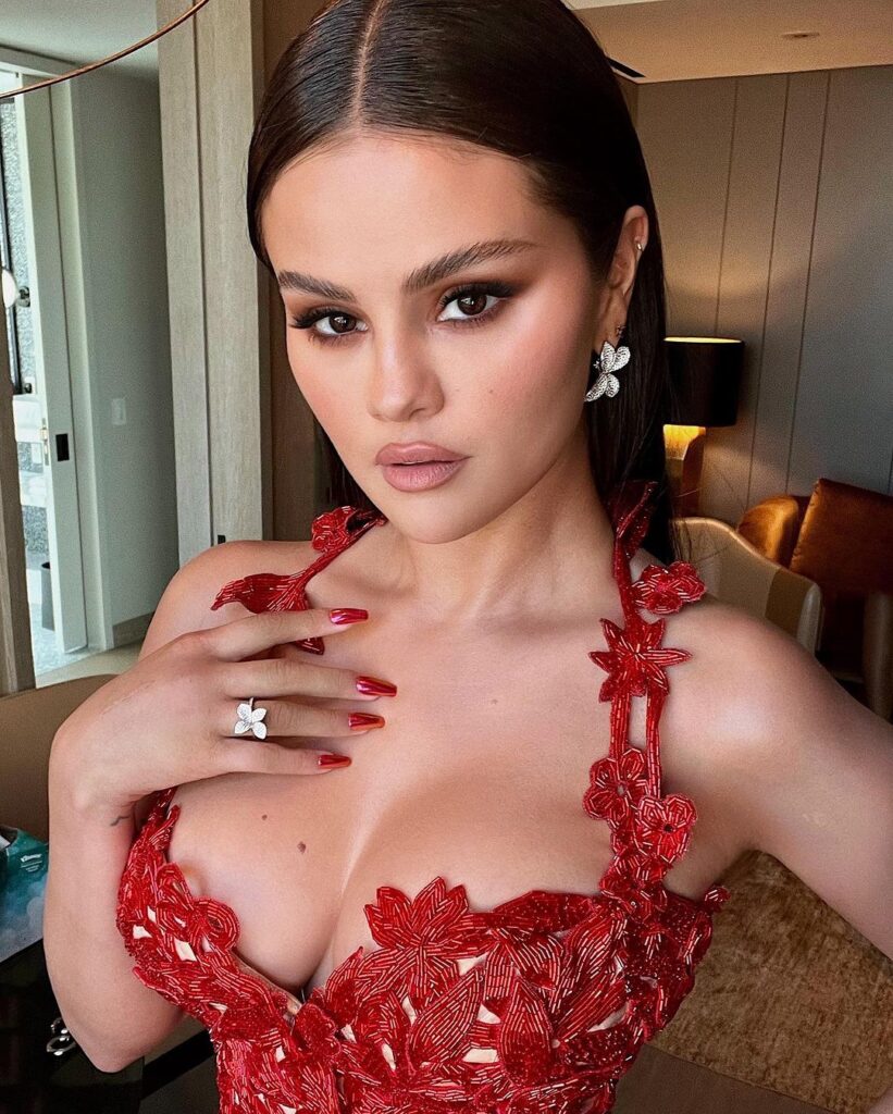 alexandra veselova recommends nude videos of selena gomez pic