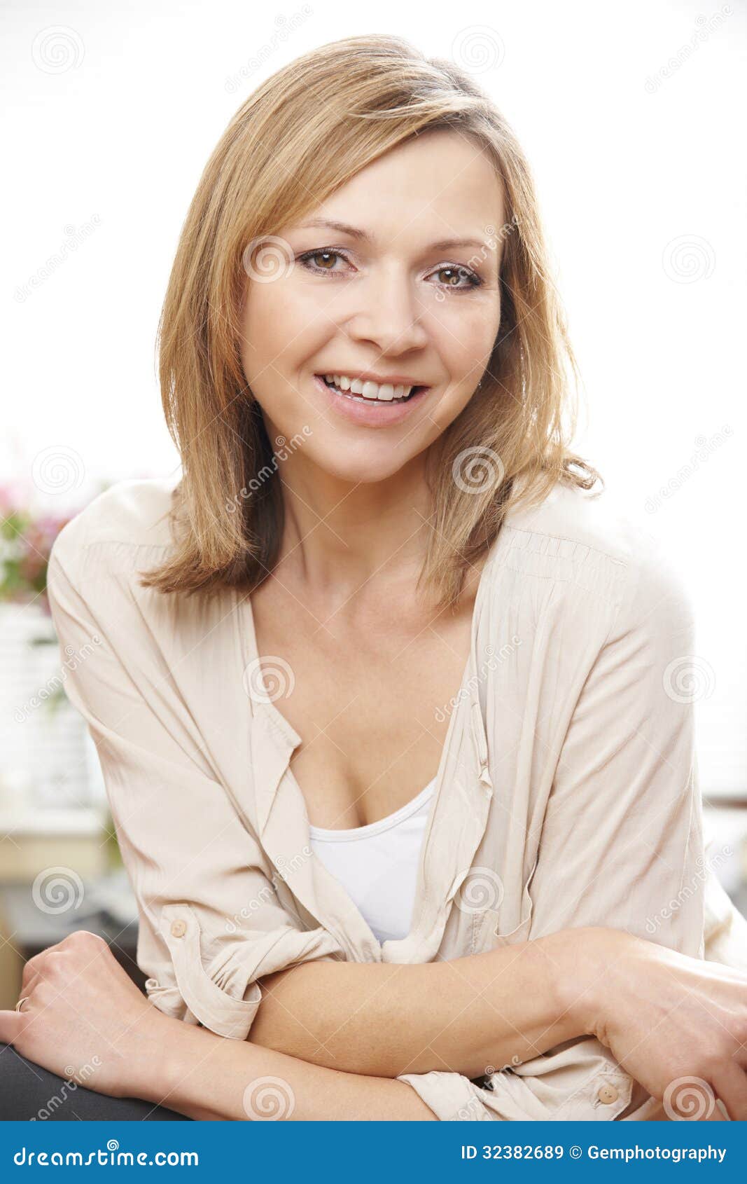 paulita moldes - jill ireland nude small clits