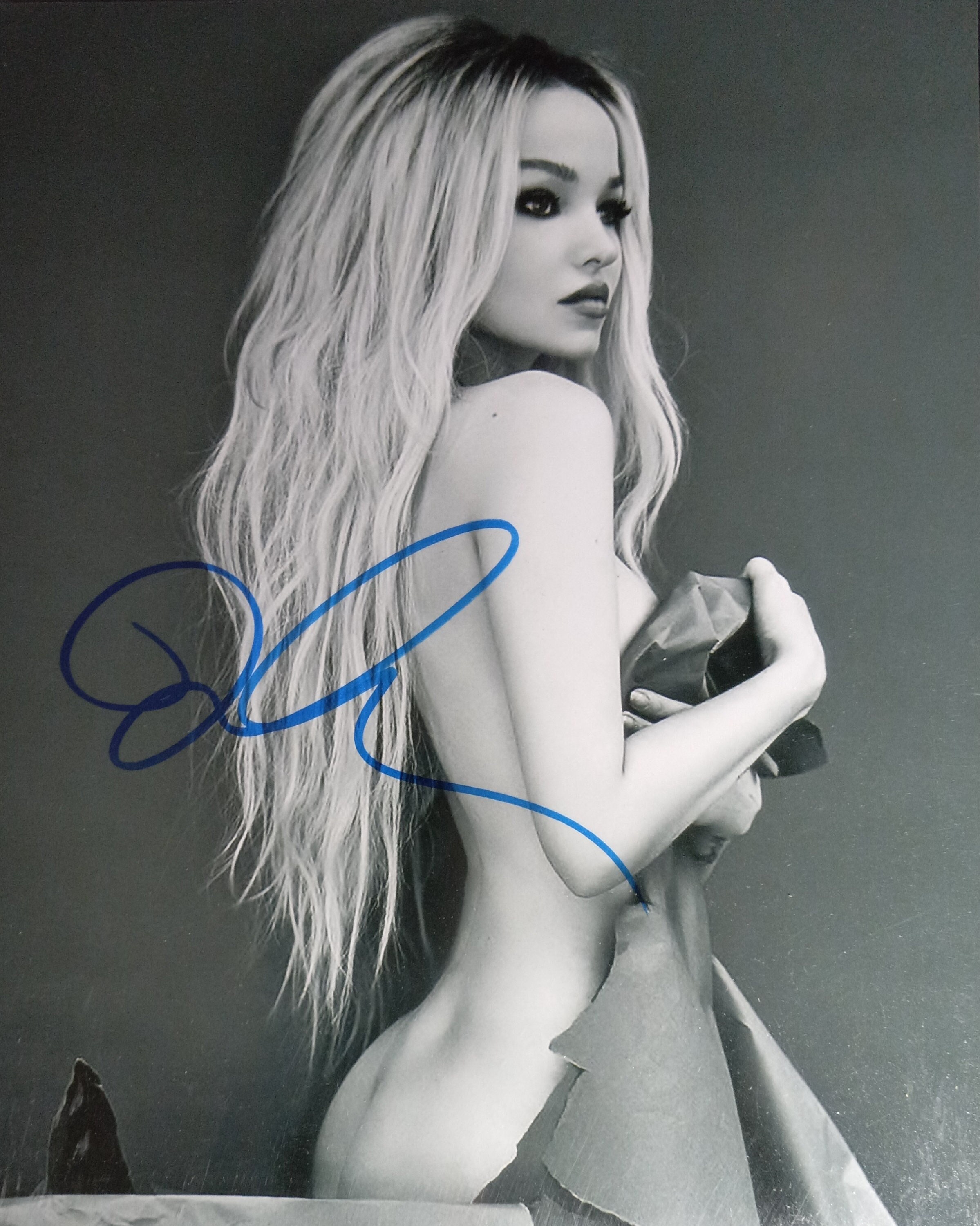 ahmed salh add porn dove cameron photo