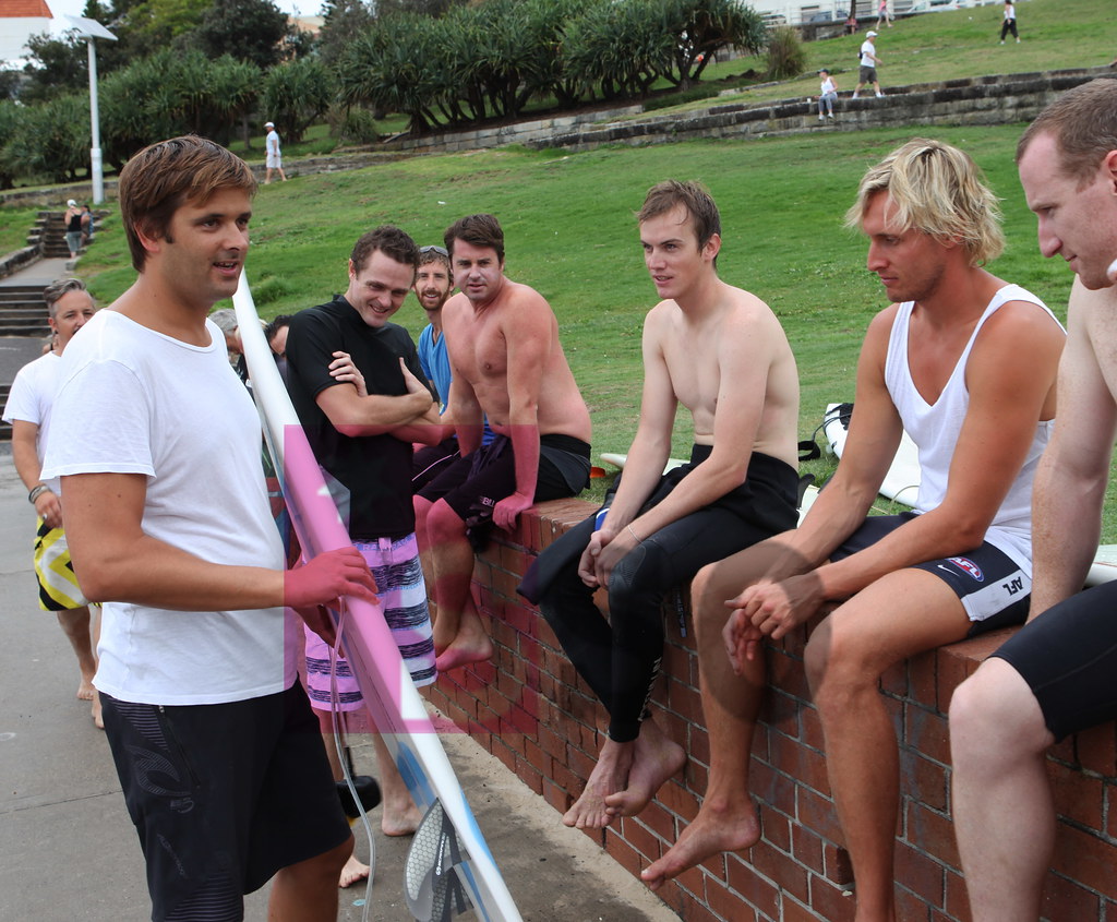 antoinette holt like surfer twinks photo deanna gomez recommends surfer twinks pic