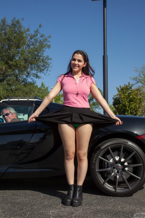 dickson siu recommends valentina nappi public pic